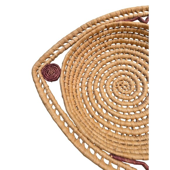 Handwoven Natural Straw Wall Basket Arrowhead Angel Fish - Picture 5 of 8